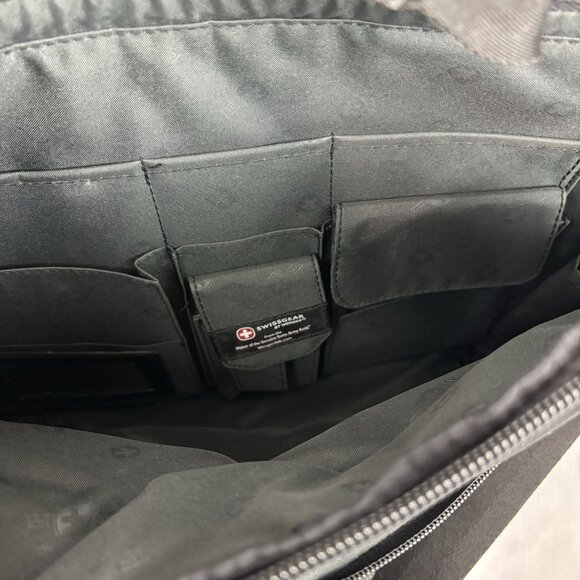 SwissGear Wenger Black & Gray Laptop Bag - Multiple Compartments Durable Fabric. - Picture 12 of 16